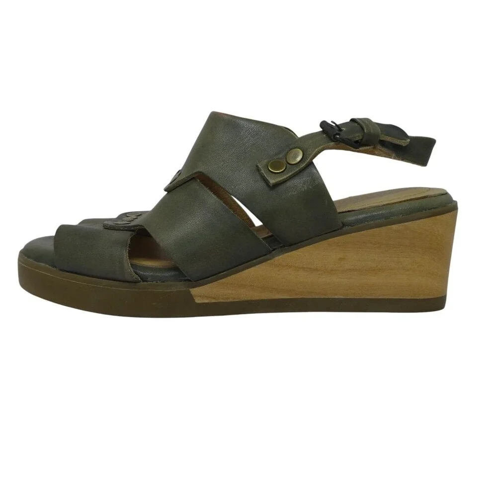 Bussola Massa Wedge‎ Sandals Womens 37 US 6-6.5 Green Leather Studded Slingback